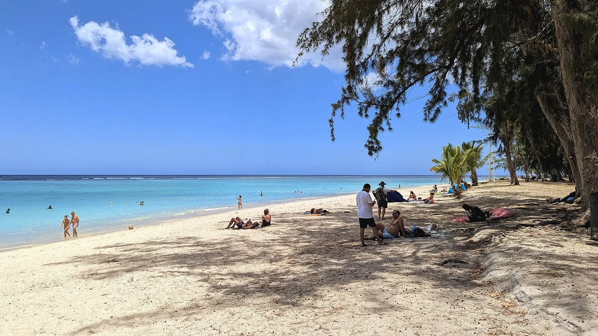 Mauritius northern coast beach — Mon Choisy Le Parc smart city